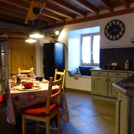 Gite De L'Amistat Val-de-Sos Exteriör bild