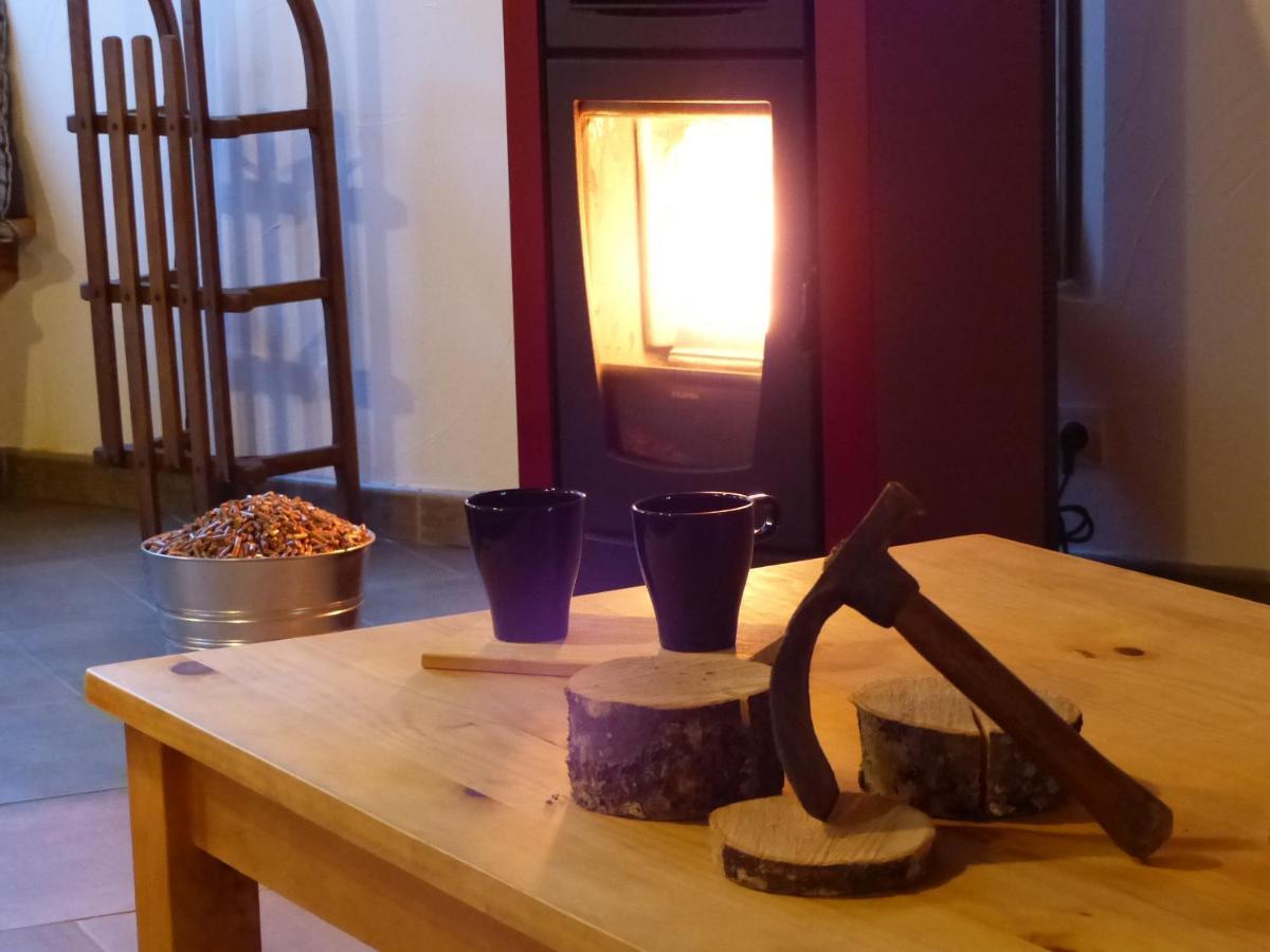 Gite De L'Amistat Val-de-Sos Exteriör bild