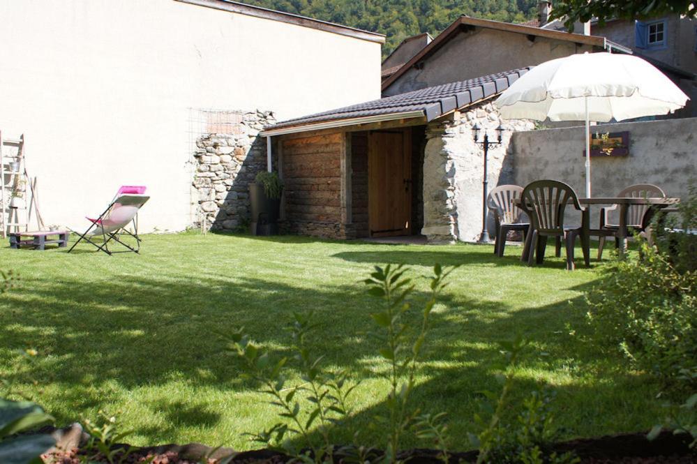 Gite De L'Amistat Val-de-Sos Exteriör bild